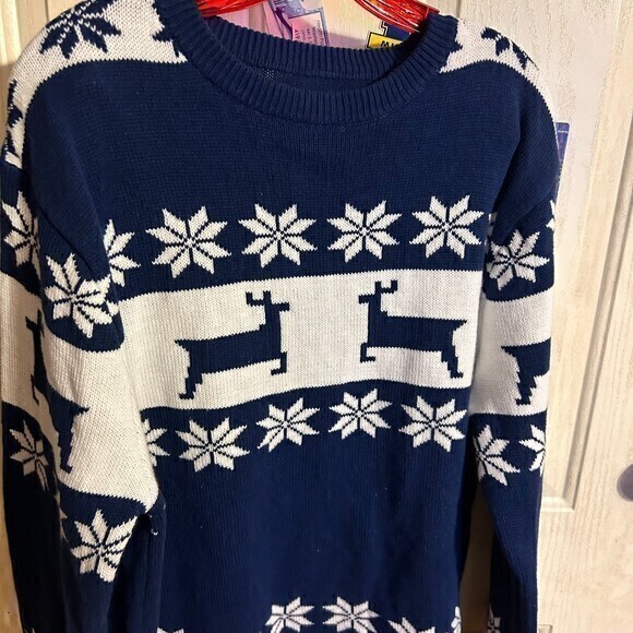 Mens sweather Blue size XL  reindeers prints‎ - Picture 1 of 3